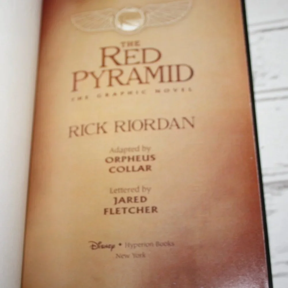 The Red Pyramid A graphic novel Disney (bL)